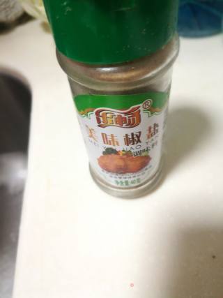 椒盐小河虾的做法步骤：5