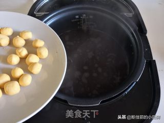 南瓜小汤圆红豆汤的做法步骤：12