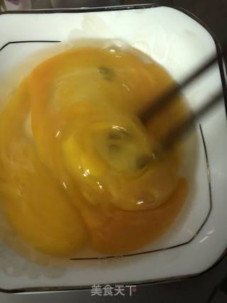 番茄炒蛋的做法步骤：2