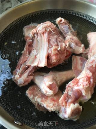 手抓羊肉的做法步骤：2