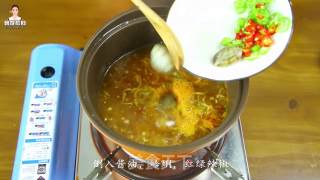 韩式辣海鲜面的做法步骤：9
