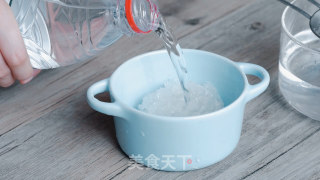木瓜奶炖燕窝的做法步骤：2