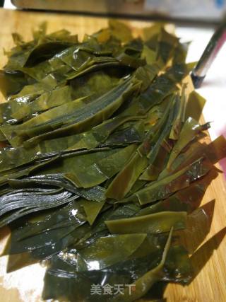 海茸海带炒包菜的做法步骤：4