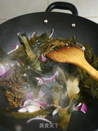 海茸海带炒包菜的做法步骤：7
