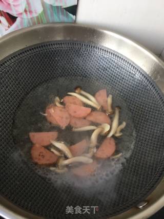 蒜香黄金宽心面的做法步骤：25