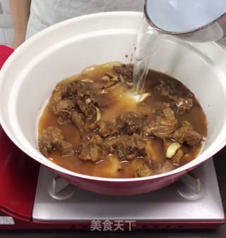 萝卜炖牛腩的做法步骤：5