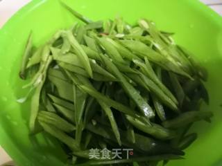芸豆炒腊肉的做法步骤：2