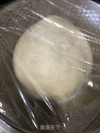 榴莲飘香酥皮厚底披萨????的做法步骤：1