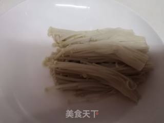 大白菜金针菇卷的做法步骤：3