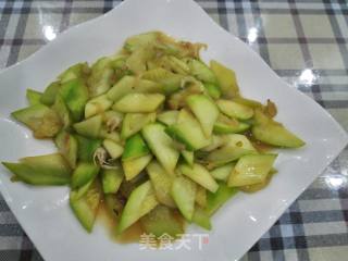 西葫芦炒虾皮的做法步骤：6