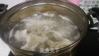 清汤羊蝎子炖萝卜的做法步骤：3