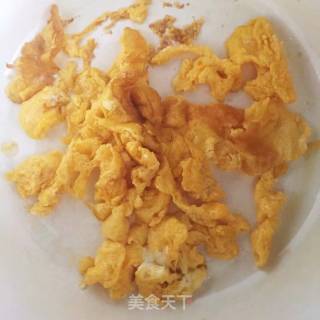 酱油虾仁炒饭的做法步骤：3