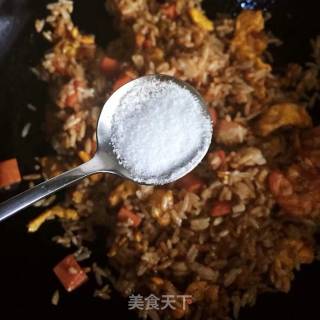 酱油虾仁炒饭的做法步骤：10