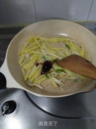 芹菜炒土豆丝的做法步骤：9