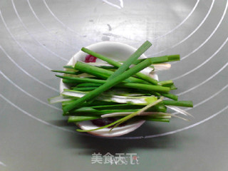 银鱼海苔胡萝卜炒方便面的做法步骤：5