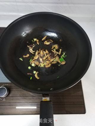 鲜菇炖豆腐的做法步骤：7