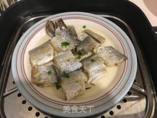 清蒸带鱼，原汁原味的鲜的做法步骤：2