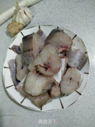 鳕鱼炖豆腐的做法步骤：2