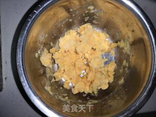 玉米面白菜猪肉蒸饺的做法步骤：1