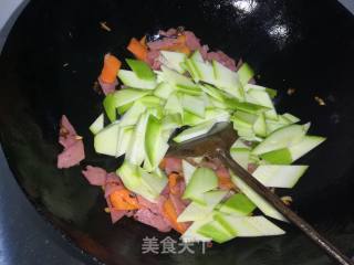 西葫芦炒火腿的做法步骤：7