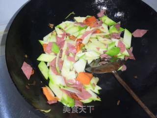 西葫芦炒火腿的做法步骤：8