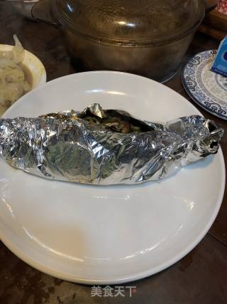 特色烤鲈鱼的做法步骤：1