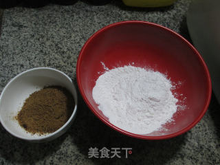 红糖糯米饼的做法步骤：1