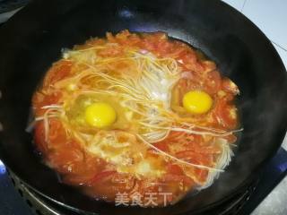 番茄鸡蛋索面汤的做法步骤：5