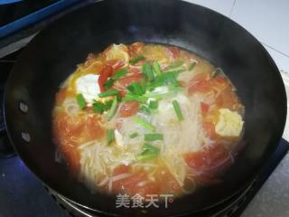 番茄鸡蛋索面汤的做法步骤：6