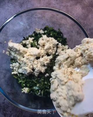 韭菜豆腐丸子的做法步骤：2