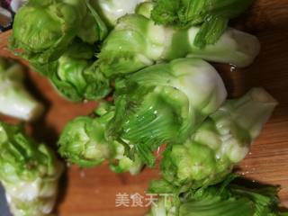 炒儿菜的做法步骤：1