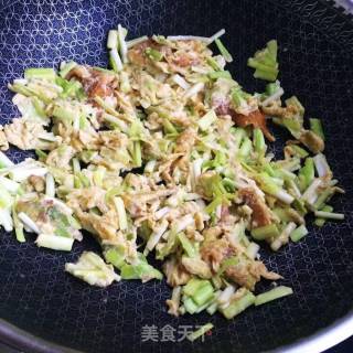 韭黄炒鸡蛋的做法步骤：5