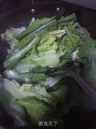 炒油麦菜的做法步骤：2
