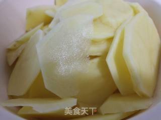 干锅土豆片的做法步骤：4