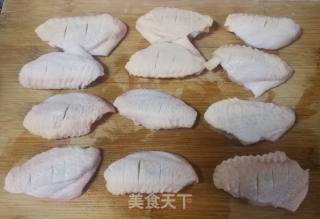 香酥鸡翅的做法步骤：1