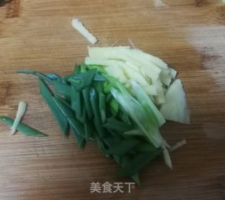 香酥鸡翅的做法步骤：2