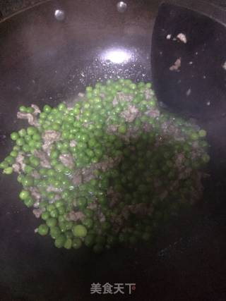 瘦肉豌豆粒的做法步骤：5