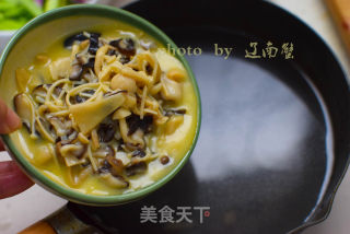 鲜香可口的六菌汤的做法步骤：4