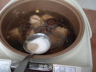 花菇排骨汤的做法步骤：12