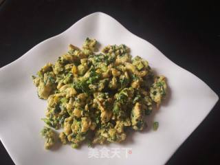 芹菜叶炒鸡蛋的做法步骤：9