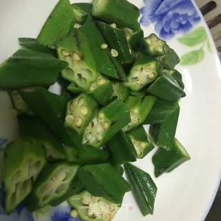 蒜蓉炒秋葵的做法步骤：2