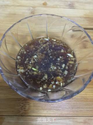 蜜汁鸡翅的做法步骤：2
