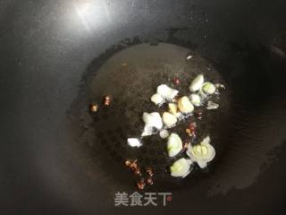 菠菜南瓜面的做法步骤：1