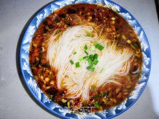 如何调汤鲜味美红油酸辣汁的做法步骤：12