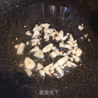 蒜香茼蒿的做法步骤：2