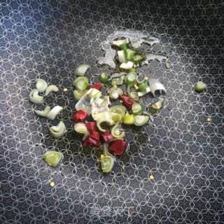 清炒芹菜木耳的做法步骤：4