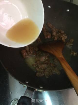 莴笋牛肉的做法步骤：8