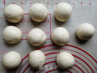 中种醇奶面包卷的做法步骤：7