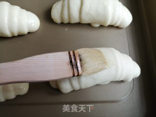 中种醇奶面包卷的做法步骤：11