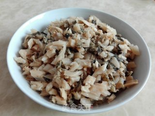 梅菜扣肉的做法步骤：1